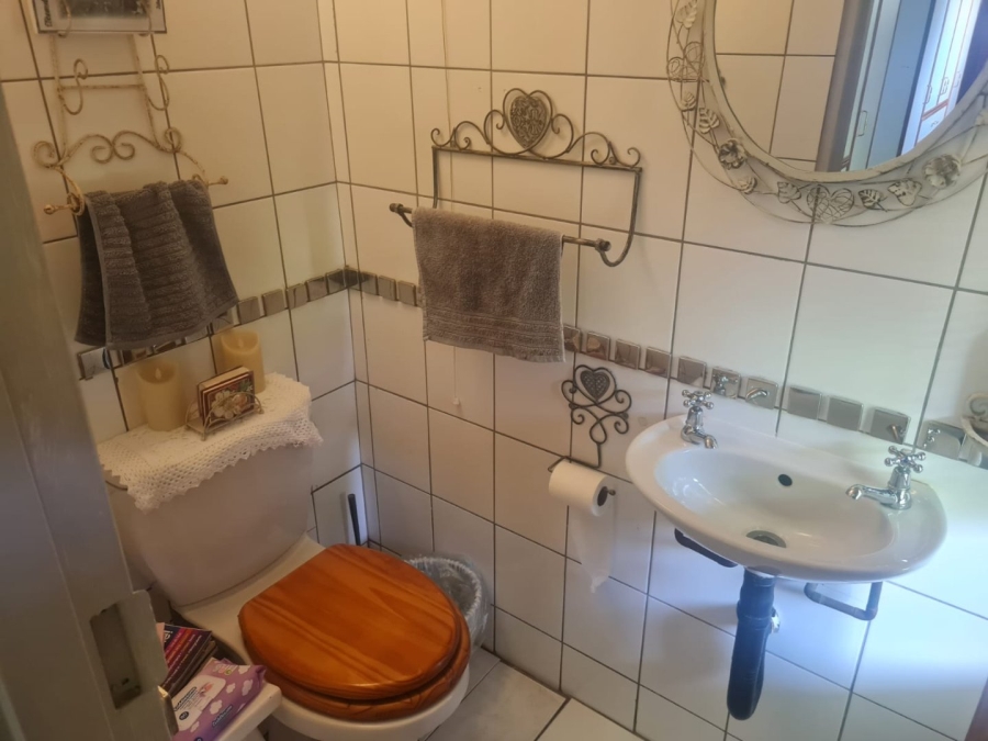 7 Bedroom Property for Sale in Dan Pienaar Free State